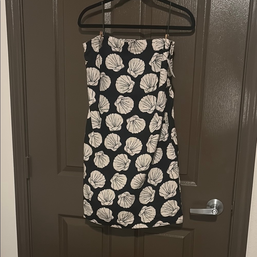 Abercrombie & Fitch Strapless Black Mini Dress with White Shell Print